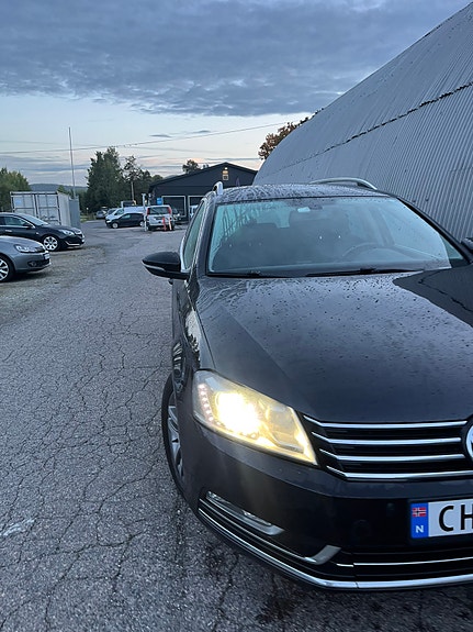 Volkswagen Passat 25 of 30