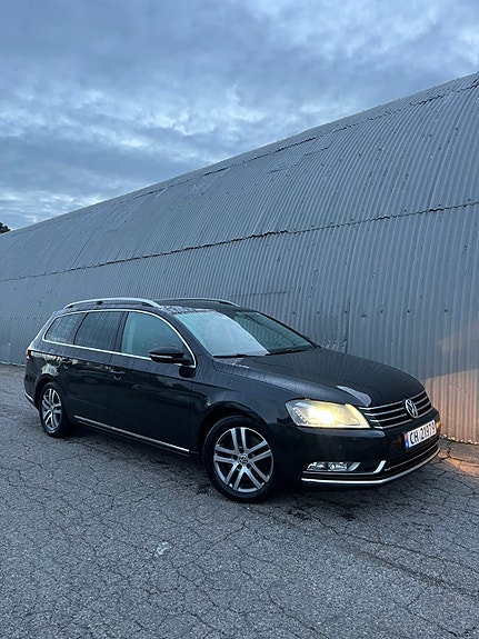 Volkswagen Passat 23 of 30