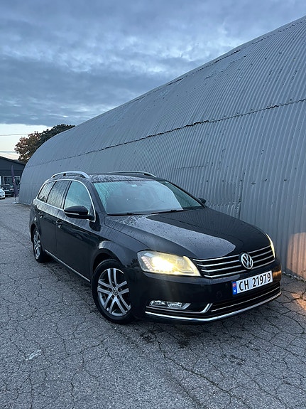 Volkswagen Passat 22 of 30