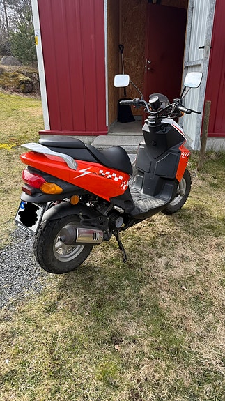 Daelim E-five scooter 4 of 13