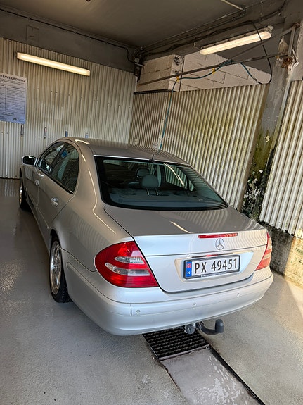 Mercedes-Benz E200 d 8 of 10