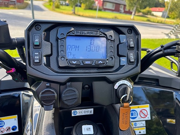 Polaris Sportsman X2 570 EPS SP Black Edition 8 of 9