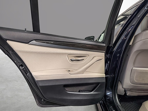 BMW 520d 23 of 30