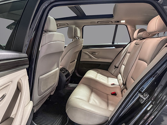 BMW 520d 27 of 30