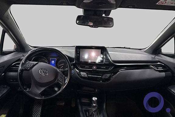 Toyota C-HR 11 of 20