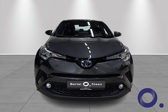 Toyota C-HR 8 of 20