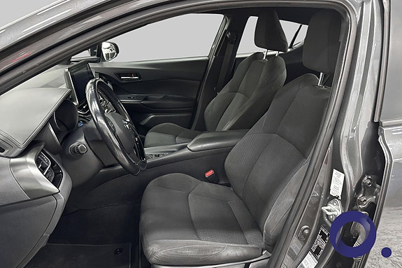 Toyota C-HR 13 of 20