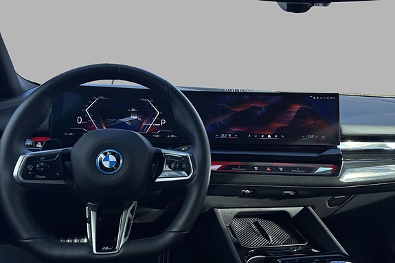 BMW i5 10 of 21