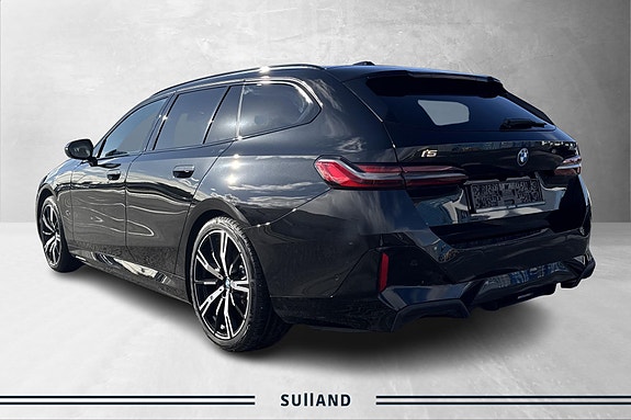 BMW i5 3 of 21