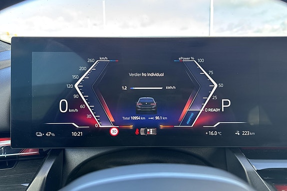 BMW i5 12 of 21
