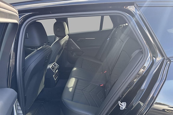 BMW i5 15 of 21