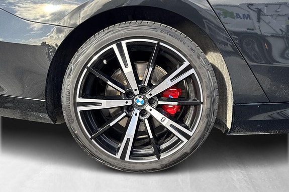 BMW i5 21 of 21