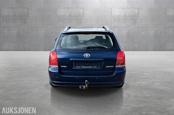 Toyota Avensis 4 of 20