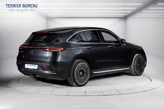 Mercedes-Benz EQC400 12 of 30