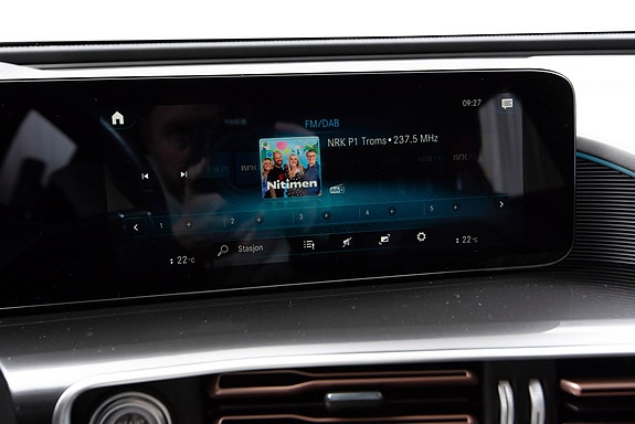 Mercedes-Benz EQC400 20 of 30