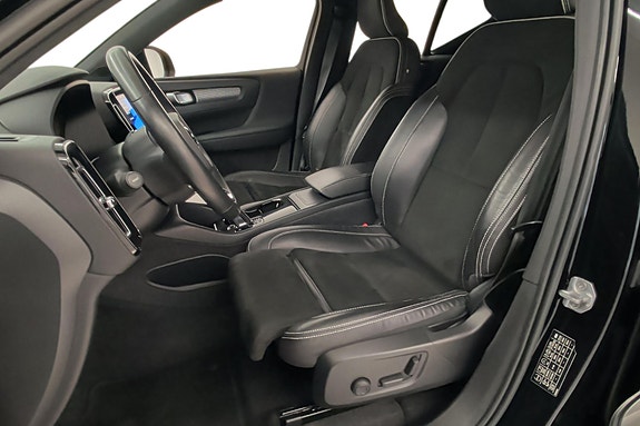 Volvo XC40 18 of 30