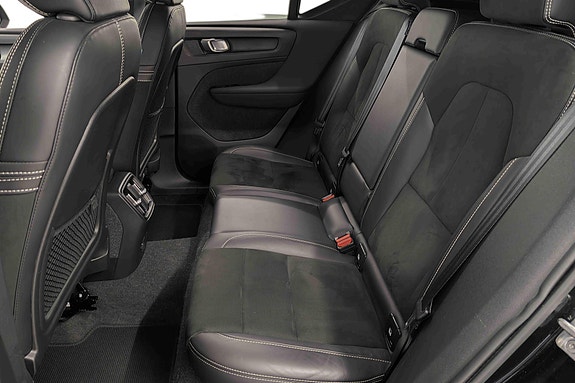Volvo XC40 25 of 30