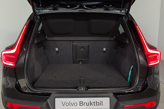 Volvo XC40 10 of 30