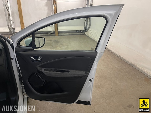 Renault Zoe 28 of 30