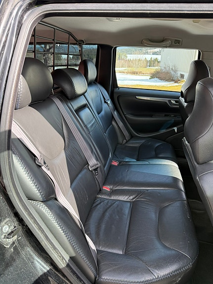 Volvo XC70 8 of 9
