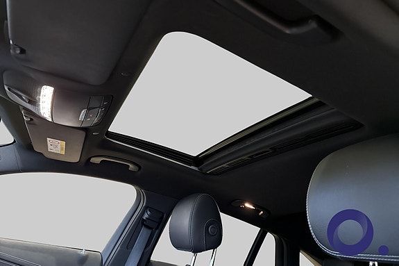 Mercedes-Benz EQC400 23 of 23