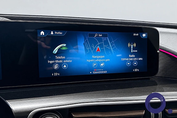 Mercedes-Benz EQC400 16 of 23