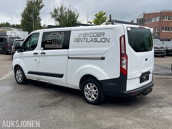 Ford Transit Custom 2 of 30