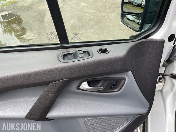 Ford Transit Custom 9 of 30