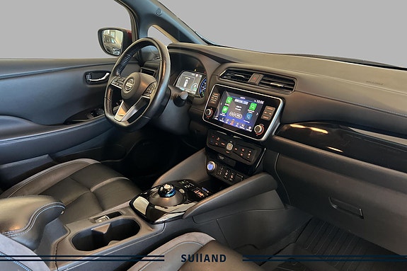 Nissan Leaf 14 of 17