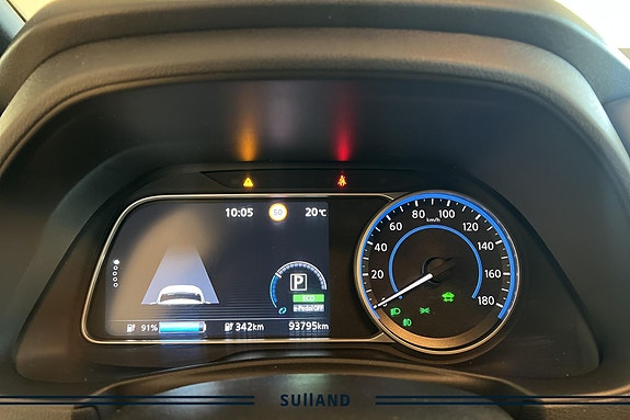 Nissan Leaf 13 of 17