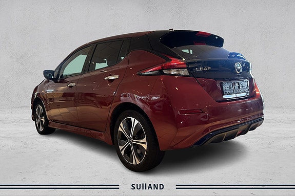 Nissan Leaf 3 of 17