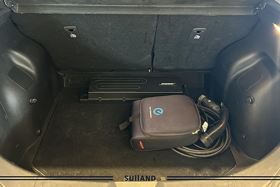 Nissan Leaf 17 of 17