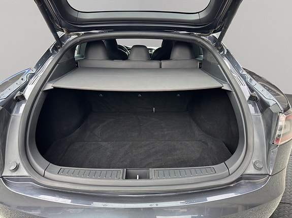 Tesla Model S 14 of 30