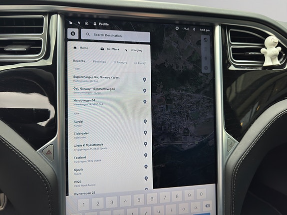 Tesla Model S 29 of 30