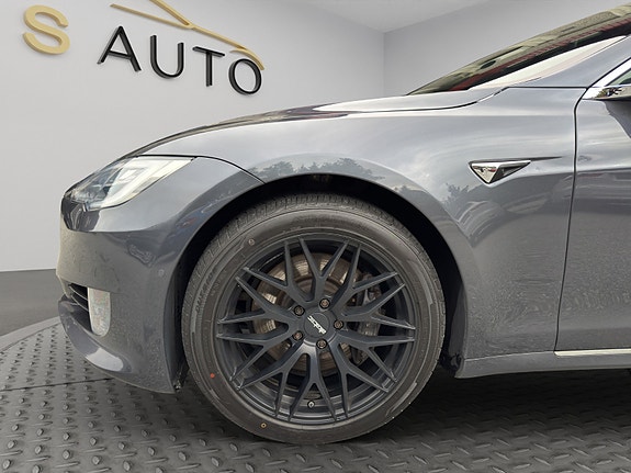 Tesla Model S 6 of 30