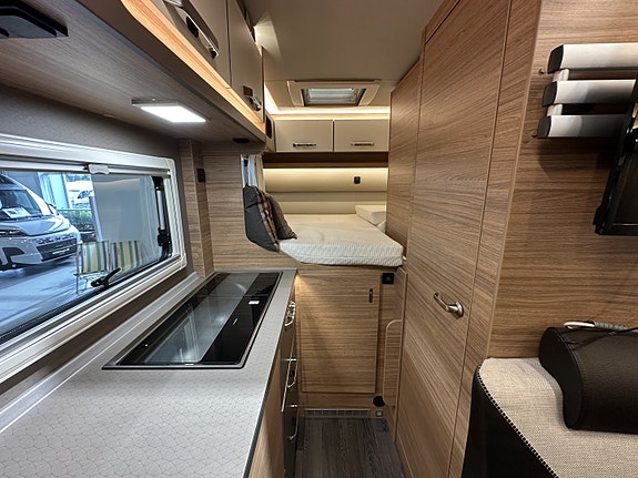 Weinsberg X-Cursion Van 500 MQ Edition [Pepper] - VW 150HK Automat - Lithium - Solcelle 20 of 30