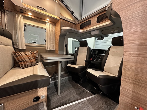 Weinsberg X-Cursion Van 500 MQ Edition [Pepper] - VW 150HK Automat - Lithium - Solcelle 12 of 30
