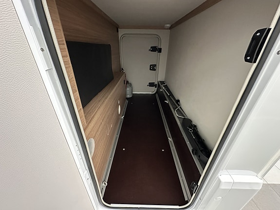 Weinsberg X-Cursion Van 500 MQ Edition [Pepper] - VW 150HK Automat - Lithium - Solcelle 8 of 30