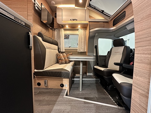 Weinsberg X-Cursion Van 500 MQ Edition [Pepper] - VW 150HK Automat - Lithium - Solcelle 11 of 30