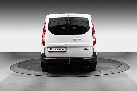 Ford Transit Connect 4 of 24