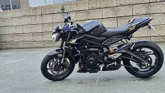 Triumph Street Triple RS 765 9 of 25