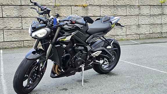 Triumph Street Triple RS 765 10 of 25
