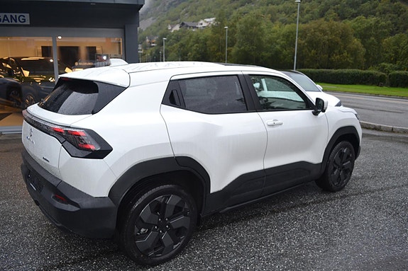 Suzuki Vitara 3 of 18
