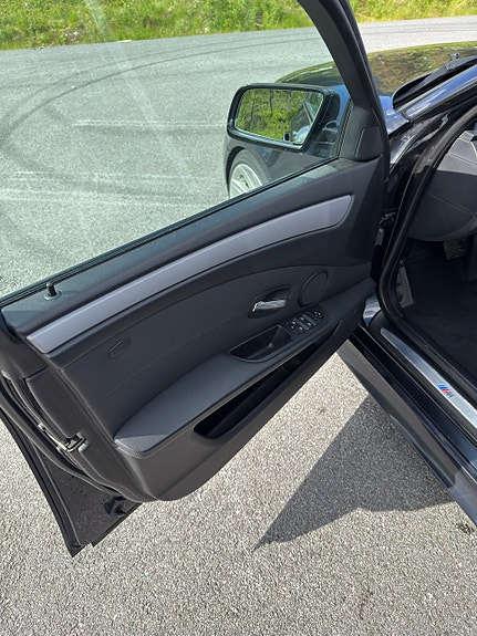 BMW 525d 15 of 30