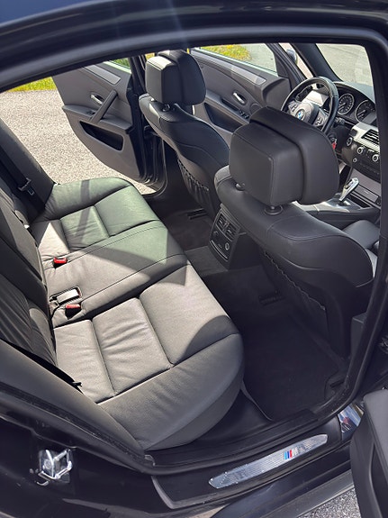 BMW 525d 18 of 30