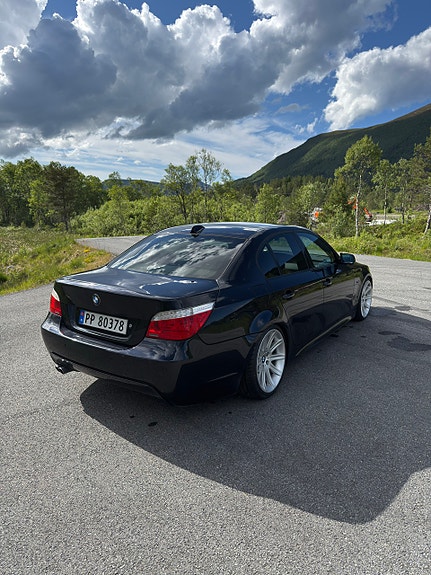 BMW 525d 5 of 30