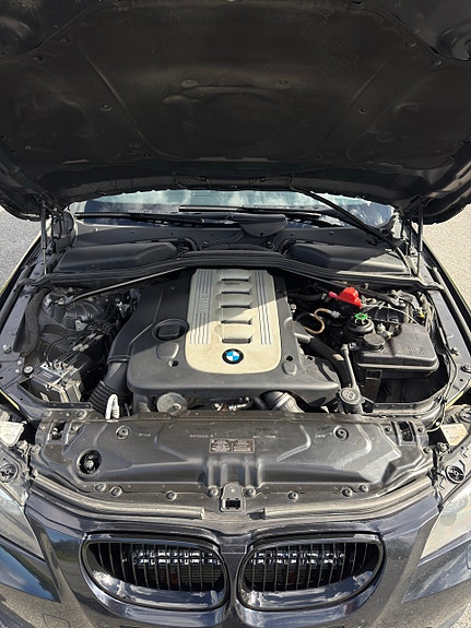 BMW 525d 10 of 30