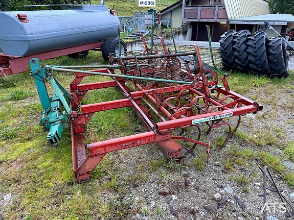 Kverneland Harv m/ sloddeplank og ribbetrommel 5 of 17