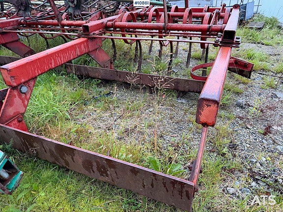 Kverneland Harv m/ sloddeplank og ribbetrommel 11 of 17