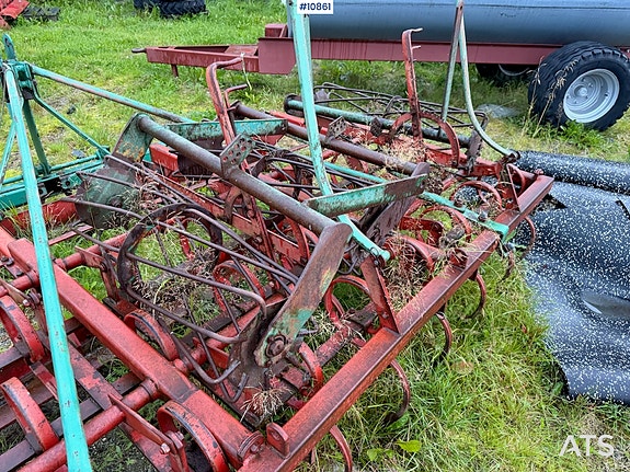Kverneland Harv m/ sloddeplank og ribbetrommel 3 of 17